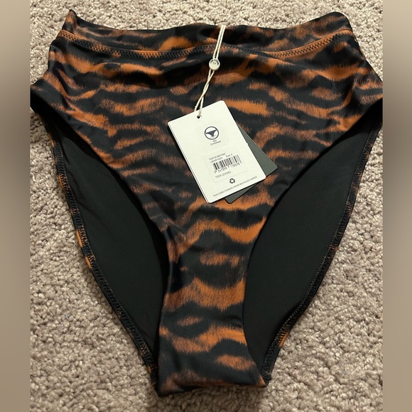The Upside Woman’s Tiger Leopard Bandeau Bikini Top and Bottoms - Picture 3 of 4